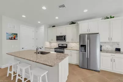 16367 Halberry Ln, Naples, FL 34110 - Photo 14