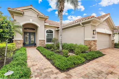 9383 Copper Rock Ct, Naples, FL 34120 - Photo 4