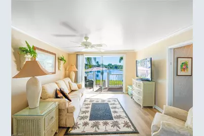 2048 Crystal Lake Dr, Naples, FL 34120 - Photo 22