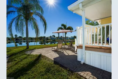 2048 Crystal Lake Dr, Naples, FL 34120 - Photo 2