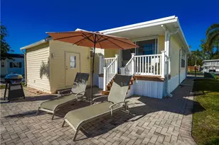 2048 Crystal Lake Dr, Naples, FL 34120 - Photo 32