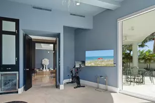 13665 Vanderbilt Dr, Naples, FL 34110 - Photo 18
