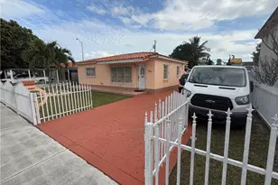 380 W 41st St, Hialeah, FL 33182 - Photo 2