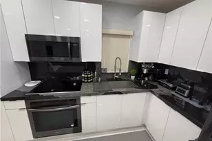 380 W 41st St, Hialeah, FL 33182 - Photo 30