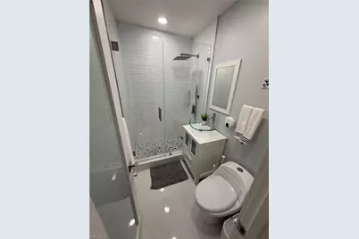 380 W 41st St, Hialeah, FL 33182 - Photo 16