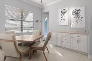 9636 Firenze Dr, Naples, FL 34113 - Photo 10