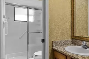 608 Kings Way, Naples, FL 34104 - Photo 16