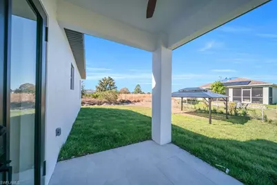 945 Gregory St E, Lehigh Acres, FL 33974 - Photo 10