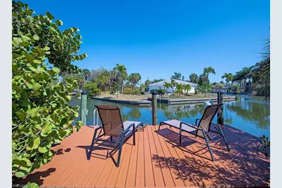 3165 Lakeview Dr, Naples, FL 34112 - Photo 2