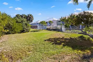 12176 Siesta Dr, Fort Myers Beach, FL 33931 - Photo 42