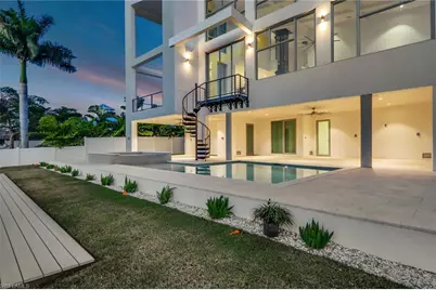 1798 Holiday Ln, Naples, FL 34104 - Photo 30