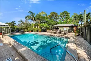 1323 Solana Rd, Naples, FL 34103 - Photo 40