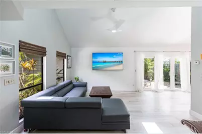 1323 Solana Rd #2, Naples, FL 34103 - Photo 4