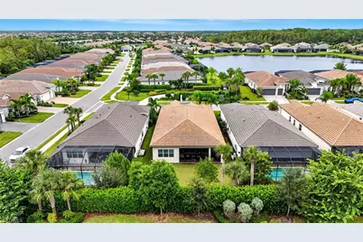 28604 Moraga Ln, Bonita Springs, FL 34135 - Photo 32