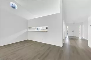 812 102nd Ave N, Naples, FL 34108 - Photo 4