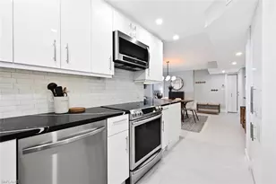 4001 Gulf Shore Blvd N, Naples, FL 34103 - Photo 16