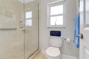 6060 Perthshire Ln, Fort Myers, FL 33908 - Photo 20