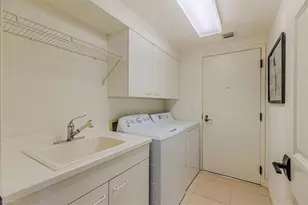 445 Cove Tower Dr, Naples, FL 34110 - Photo 32