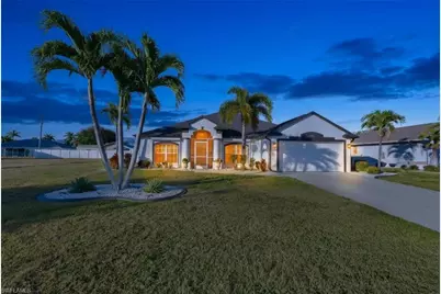 609 SE 16th Ter, Cape Coral, FL 33990 - Photo 2
