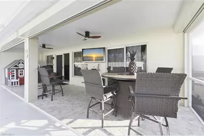 609 SE 16th Ter, Cape Coral, FL 33990 - Photo 32