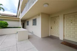1020 Palm View Dr, Naples, FL 34110 - Photo 2