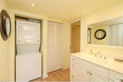 1020 Palm View Dr #C104, Naples, FL 34110 - Photo 32