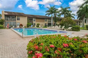 1020 Palm View Dr, Naples, FL 34110 - Photo 10