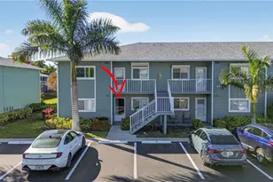 144 Cypress Way E, Naples, FL 34110 - Photo 28