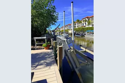 1575 Curlew Ave W #1, Naples, FL 34102 - Photo 6