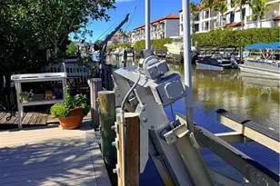 1575 Curlew Ave W, Naples, FL 34102 - Photo 6