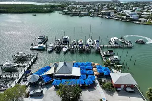 125 Pago Pago Dr E, Naples, FL 34113 - Photo 38