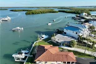 125 Pago Pago Dr E, Naples, FL 34113 - Photo 32