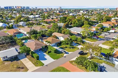 560 109th Ave N, Naples, FL 34108 - Photo 4