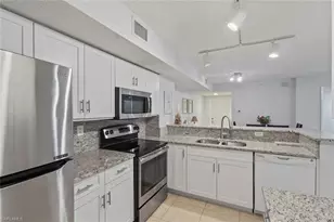 1830 Florida Club Cir, Naples, FL 34112 - Photo 4