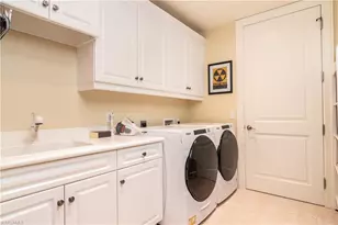 1400 Gulf Shore Blvd N, Naples, FL 34102 - Photo 18