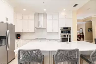 1400 Gulf Shore Blvd N, Naples, FL 34102 - Photo 8