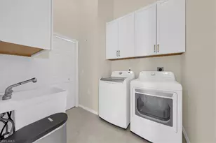 2385 Bayou Ln, Naples, FL 34112 - Photo 28