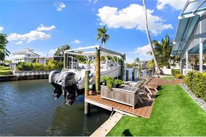 1820 Holiday Ln, Naples, FL 34104 - Photo 38