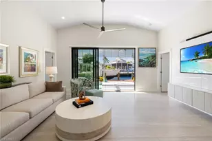 1820 Holiday Ln, Naples, FL 34104 - Photo 12