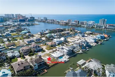 387 Trade Winds Ave, Naples, FL 34108 - Photo 2