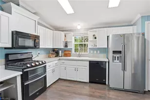 3361 2nd Ave NE, Naples, FL 34120 - Photo 12