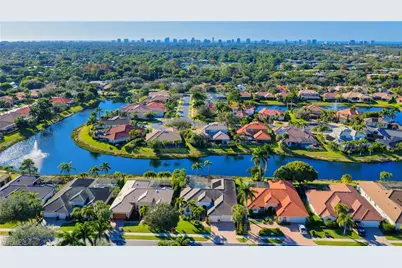 4967 Rustic Oaks Cir, Naples, FL 34105 - Photo 2