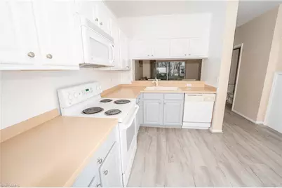 10062 Spyglass Hill Ln, Fort Myers, FL 33966 - Photo 6