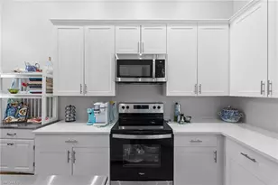 2571 Citrus Lake Dr, Naples, FL 34109 - Photo 18