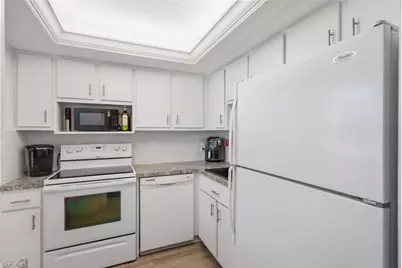 1624 Pine Valley Dr #208, Fort Myers, FL 33907 - Photo 2