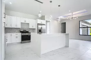 2707 36th Ave SE, Naples, FL 34117 - Photo 14