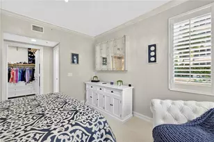 2748 Tiburon Blvd E, Naples, FL 34109 - Photo 12