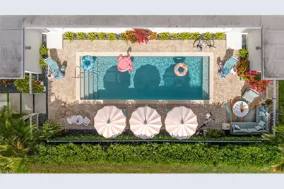 10042 Vanderbilt Dr, Naples, FL 34108 - Photo 28