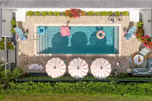 10042 Vanderbilt Dr, Naples, FL 34108 - Photo 28