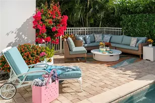 10042 Vanderbilt Dr, Naples, FL 34108 - Photo 30